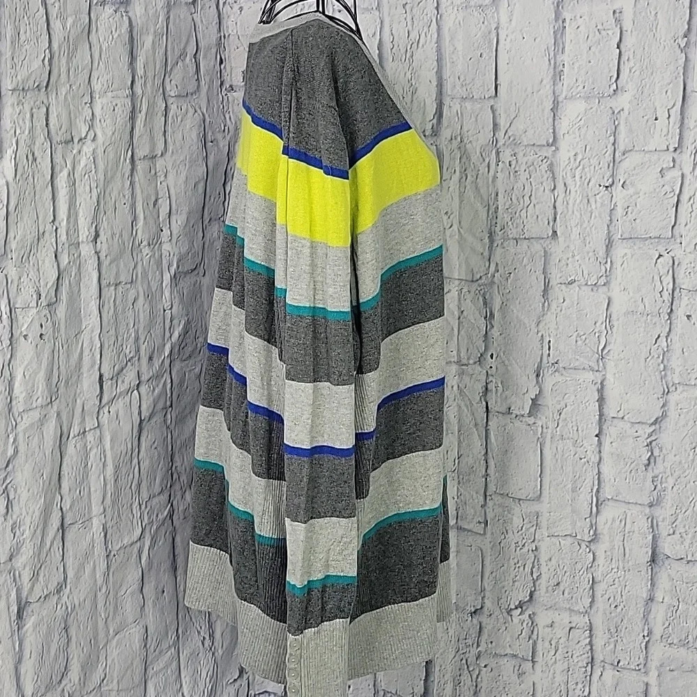 **LANE BRYANT Striped V Neck Pullover Sweater Size 26/28 - Picture 4 of 7